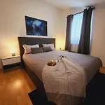 아파트 Pranjic With Pool *
