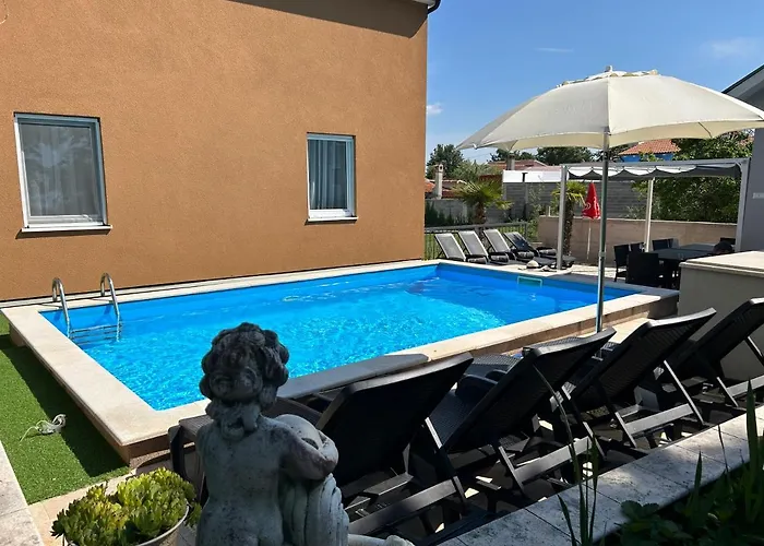 Appartement Pranjic With Pool