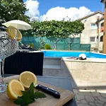 Pranjic With Pool Apartment