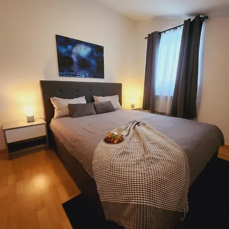 Apartment Pranjic With Pool *