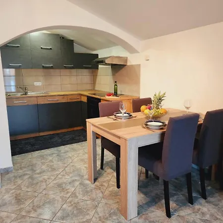 Pranjic With Pool * Nova Vas (Porec)